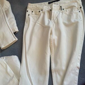 Women's White Skinny Jeans - Clean Classic Fit